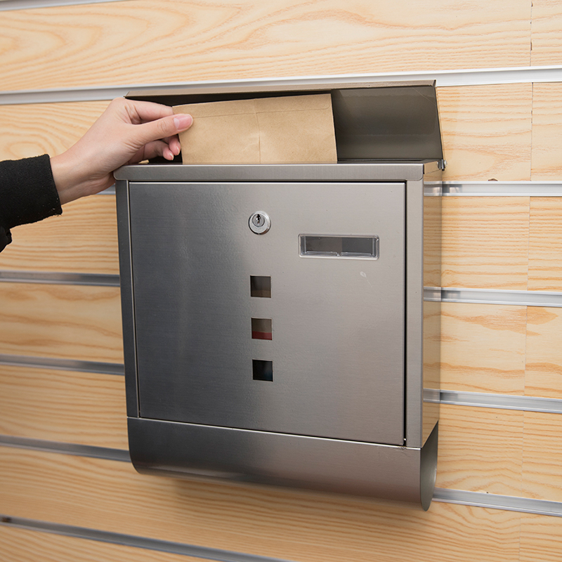Lockable Metal Mailbox for Decorative Home Garden
